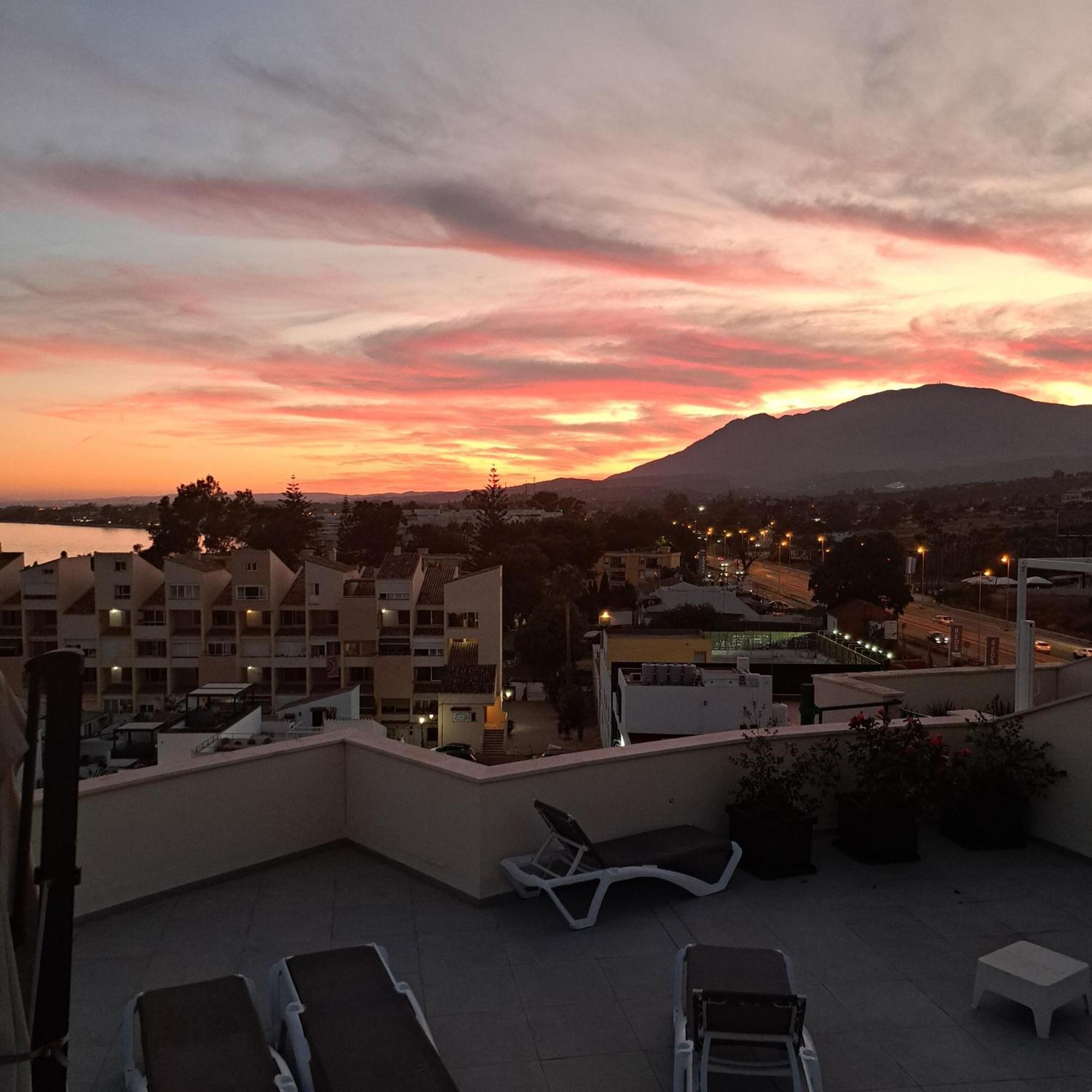 Hello Cosmo Leilighet Estepona Eksteriør bilde